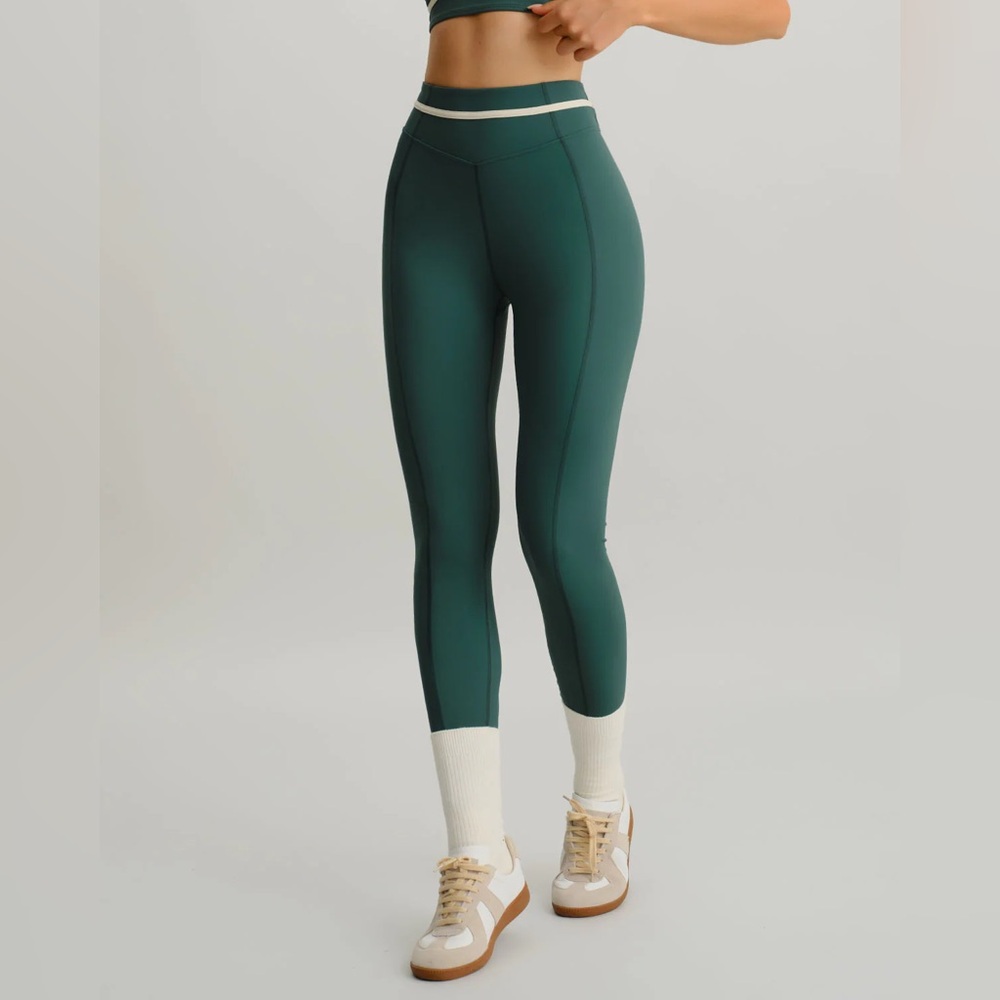 High-Rise Forest Green Leggings with Contrast Waistband